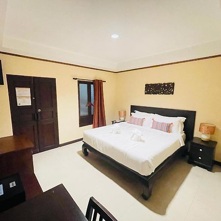 Na Thapae Chiangmai Hotel Chiang Mai Dış mekan fotoğraf