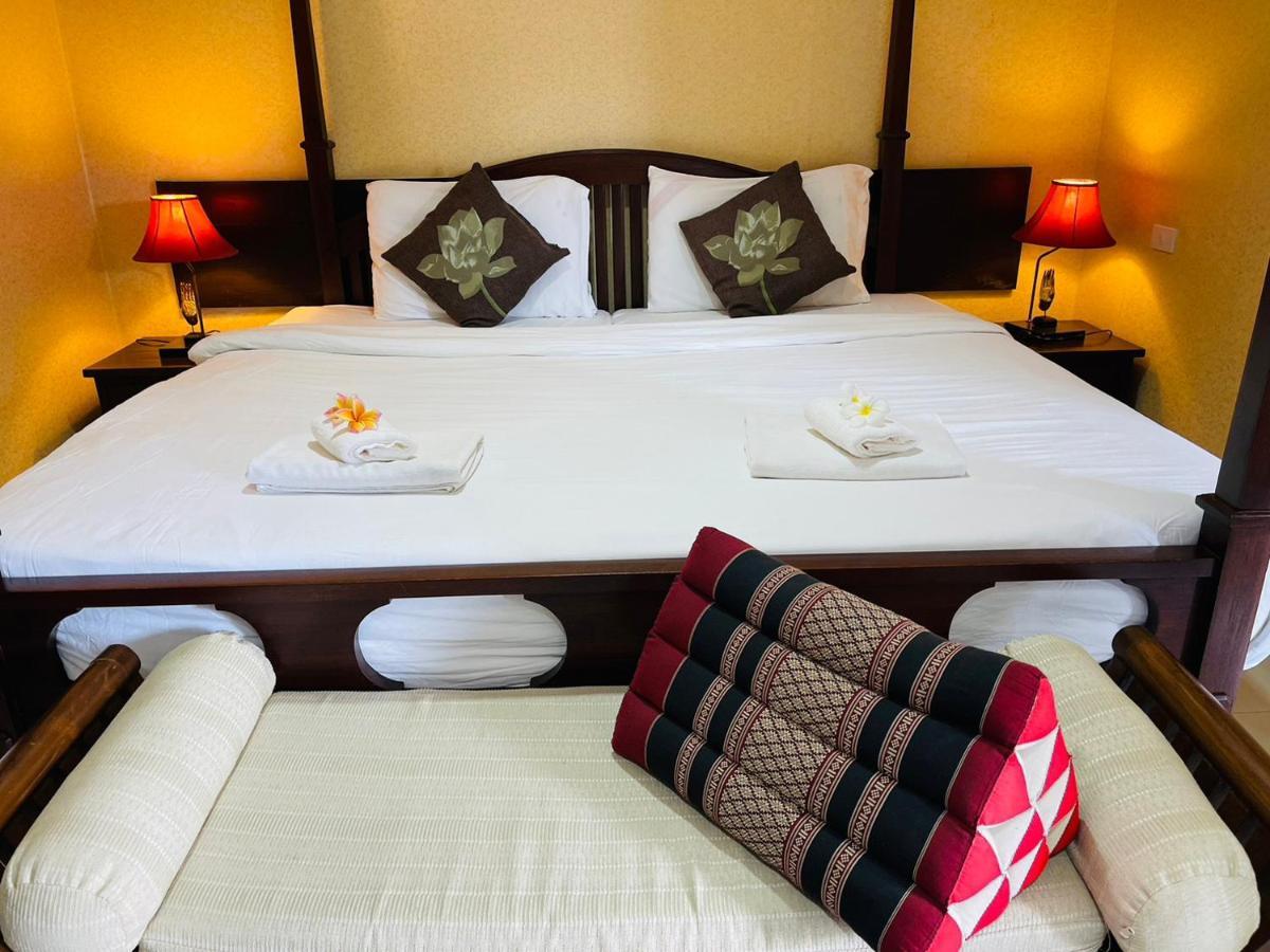 Na Thapae Chiangmai Hotel Chiang Mai Dış mekan fotoğraf