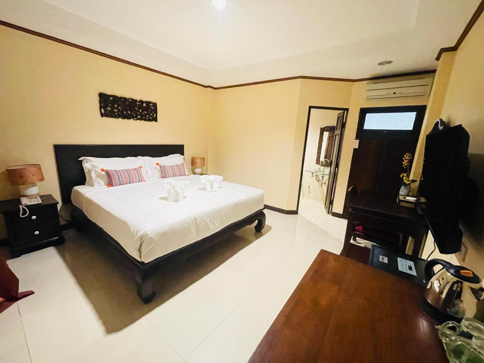 Na Thapae Chiangmai Hotel Chiang Mai Dış mekan fotoğraf