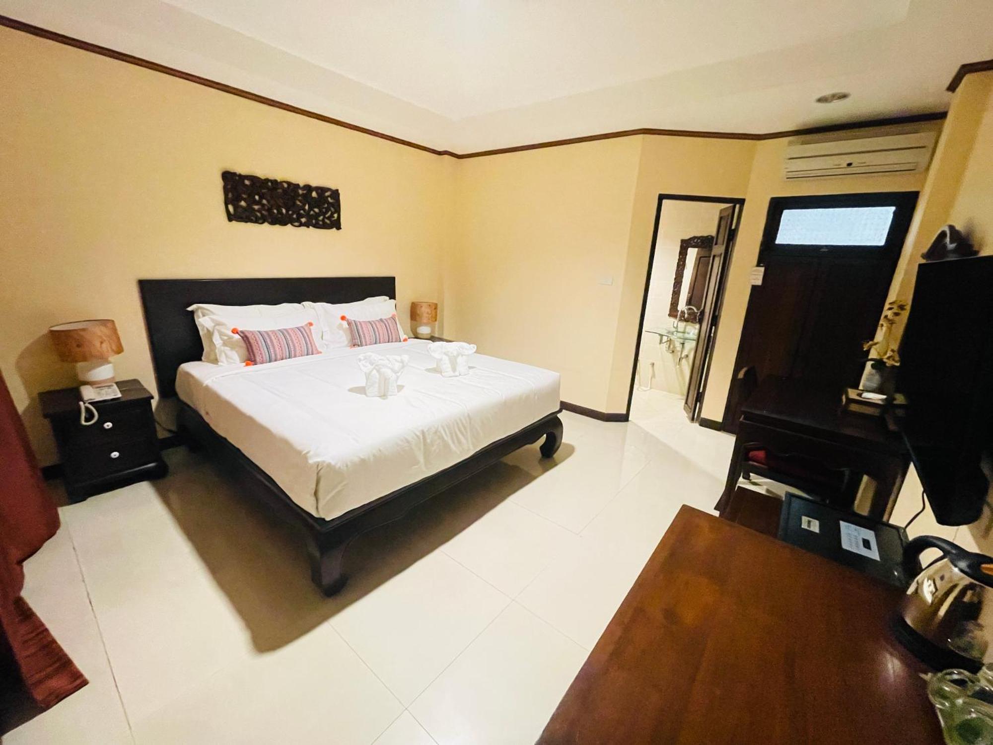 Na Thapae Chiangmai Hotel Chiang Mai Dış mekan fotoğraf