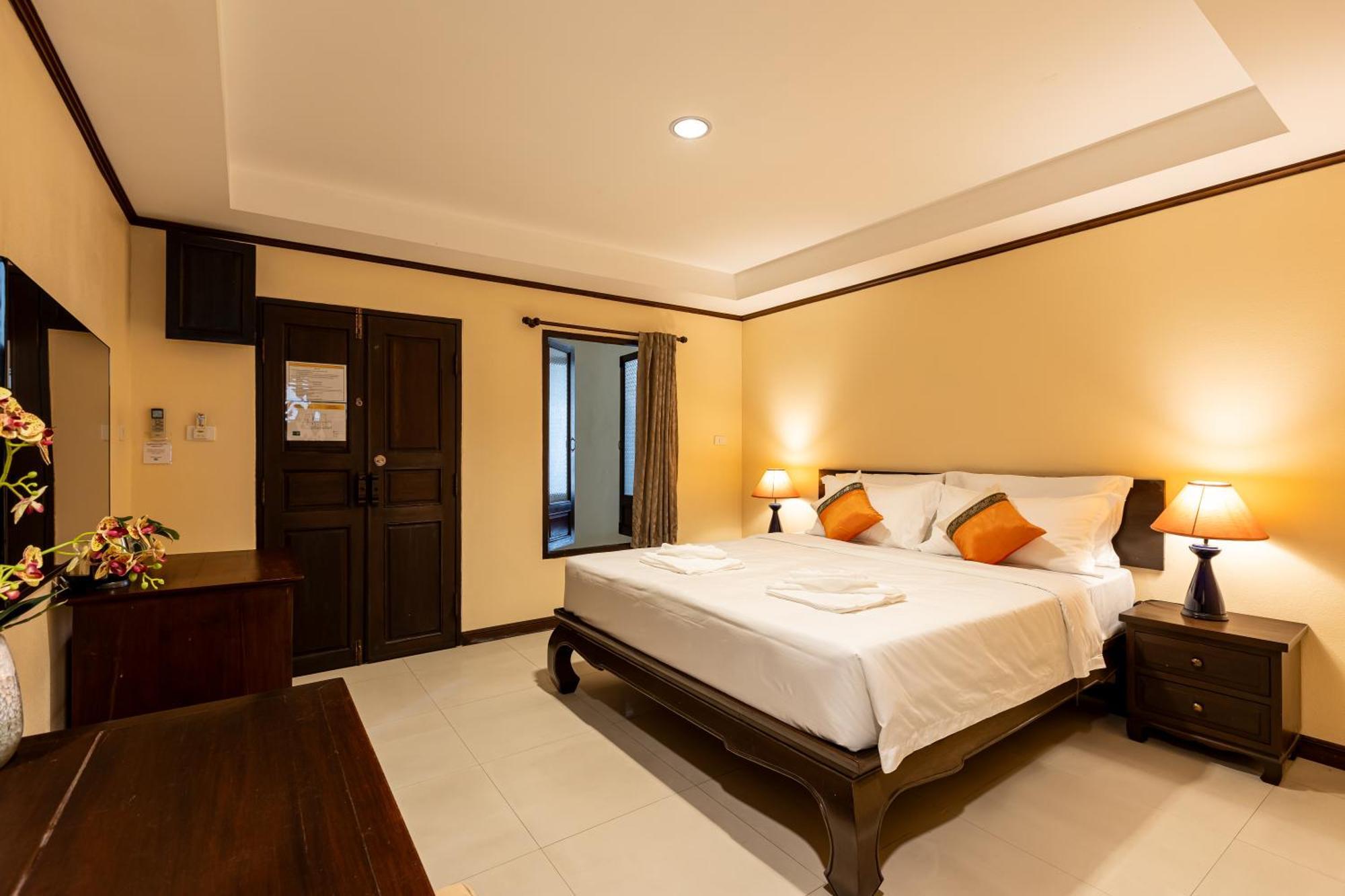 Na Thapae Chiangmai Hotel Chiang Mai Dış mekan fotoğraf