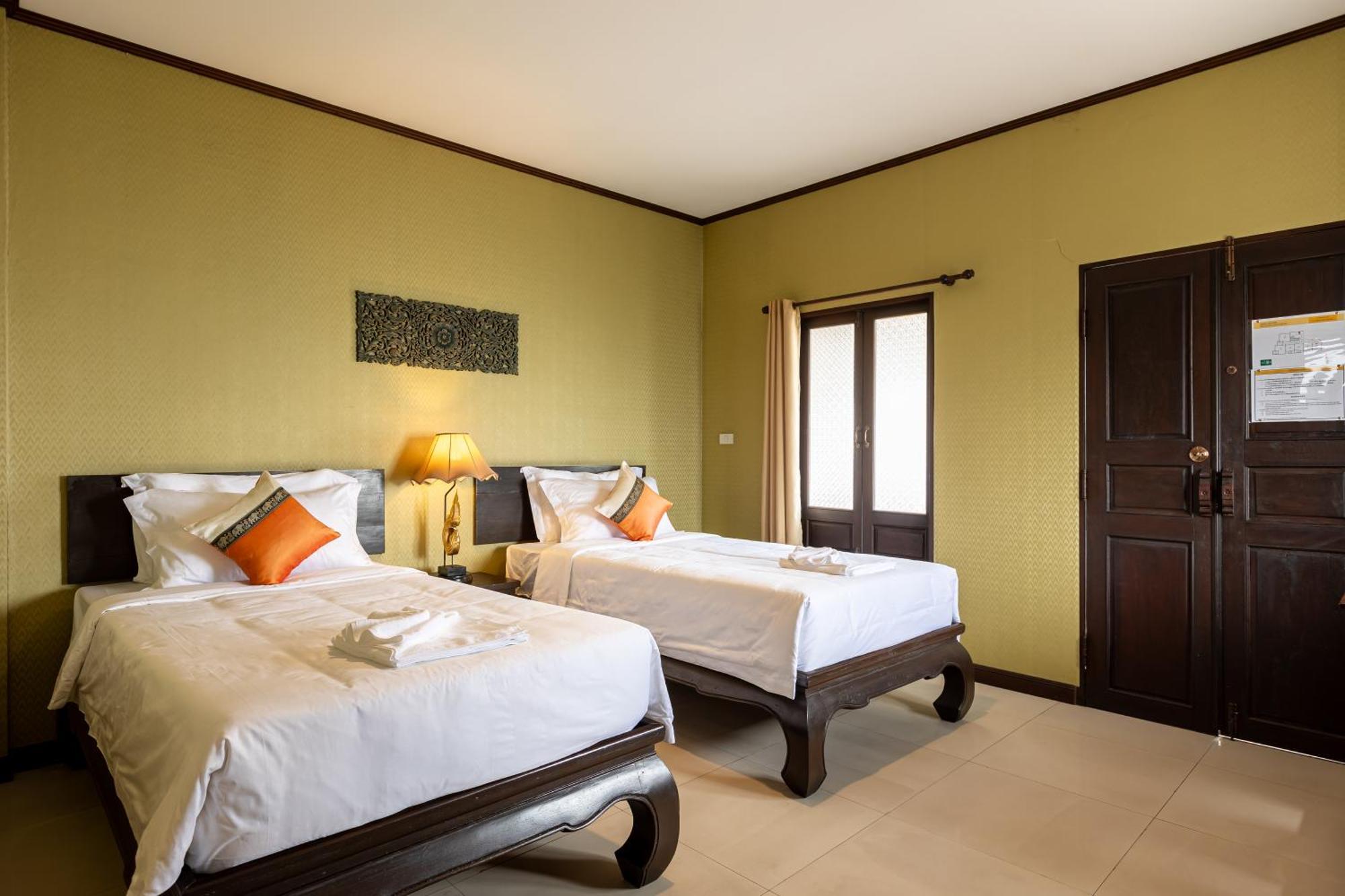Na Thapae Chiangmai Hotel Chiang Mai Dış mekan fotoğraf