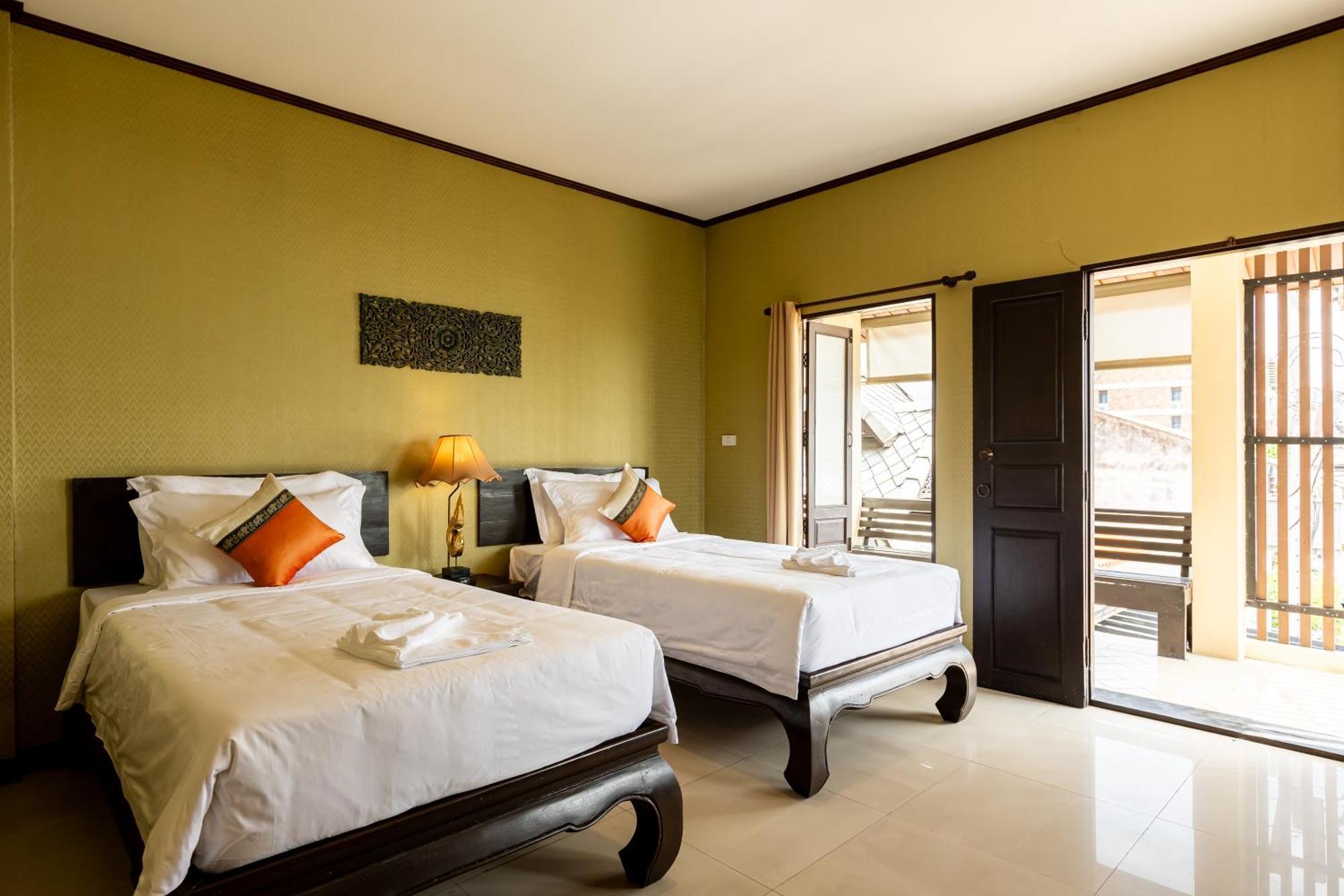 Na Thapae Chiangmai Hotel Chiang Mai Dış mekan fotoğraf