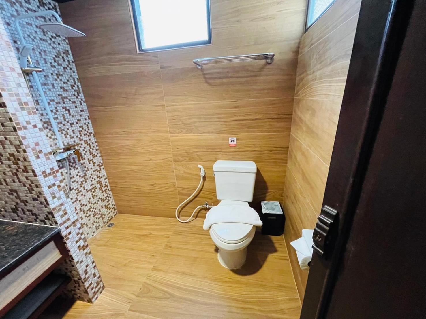Na Thapae Chiangmai Hotel Chiang Mai Dış mekan fotoğraf