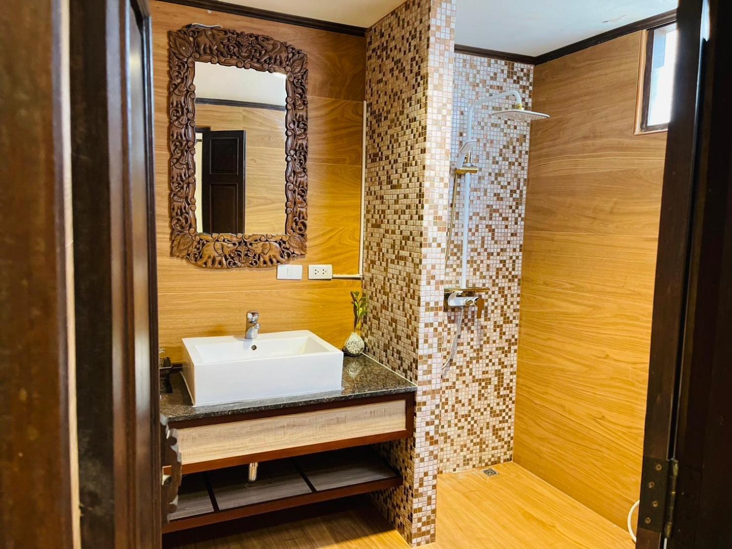 Na Thapae Chiangmai Hotel Chiang Mai Dış mekan fotoğraf