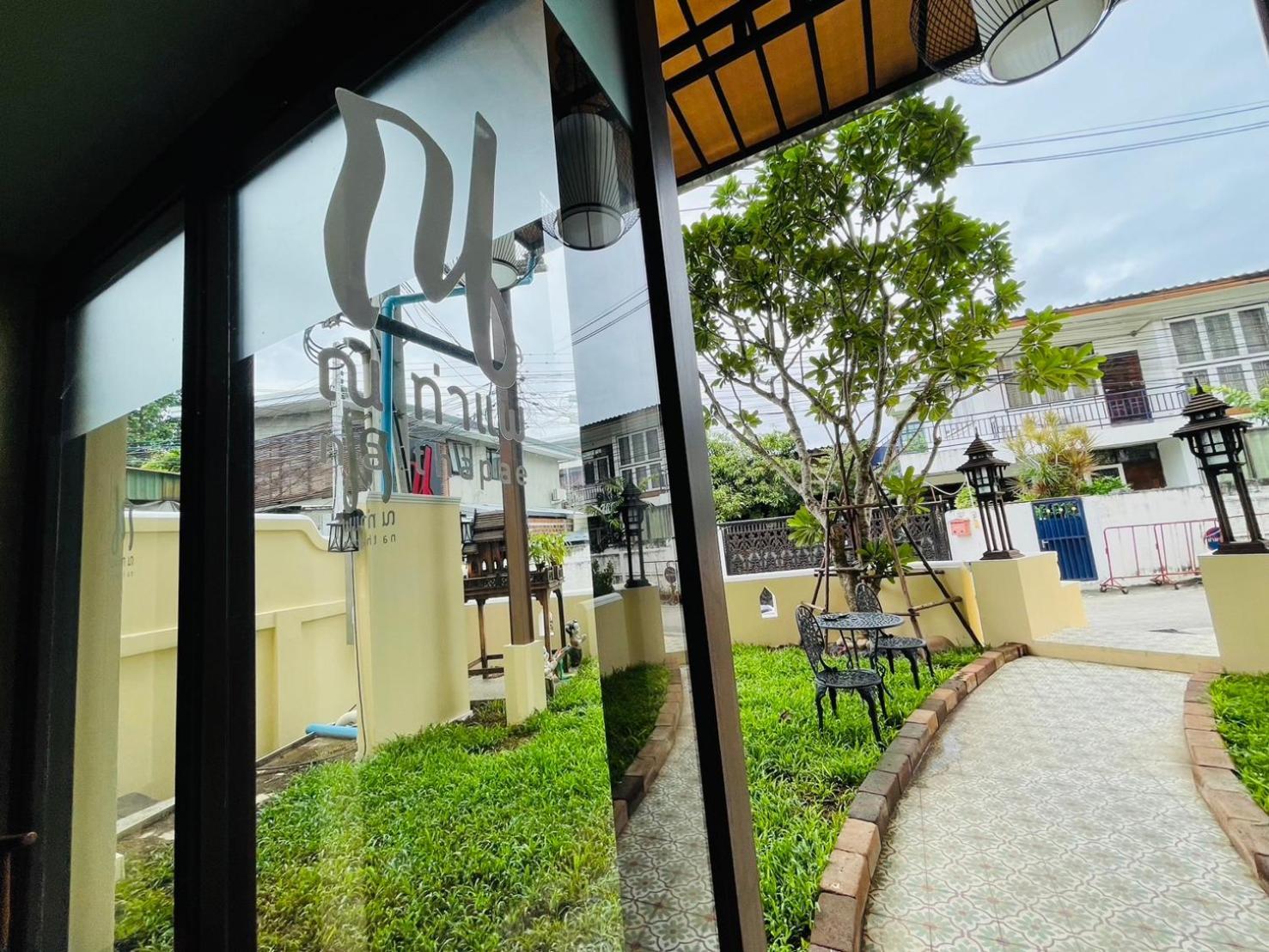 Na Thapae Chiangmai Hotel Chiang Mai Dış mekan fotoğraf